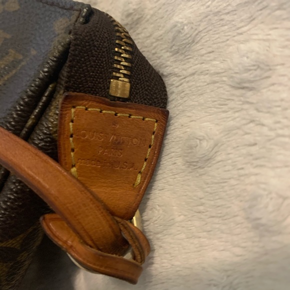 Louis Vuitton monogram pochette - Picture 5 of 11